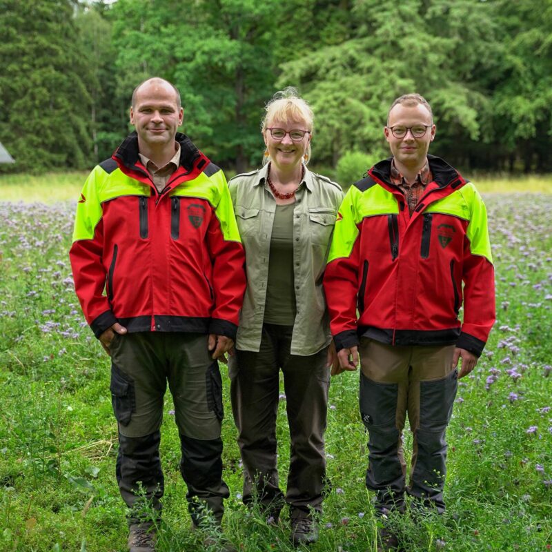 Silvio (Betriebsleiter), Kerstin (Geschäftsführerin) und Joey (Revierförster)